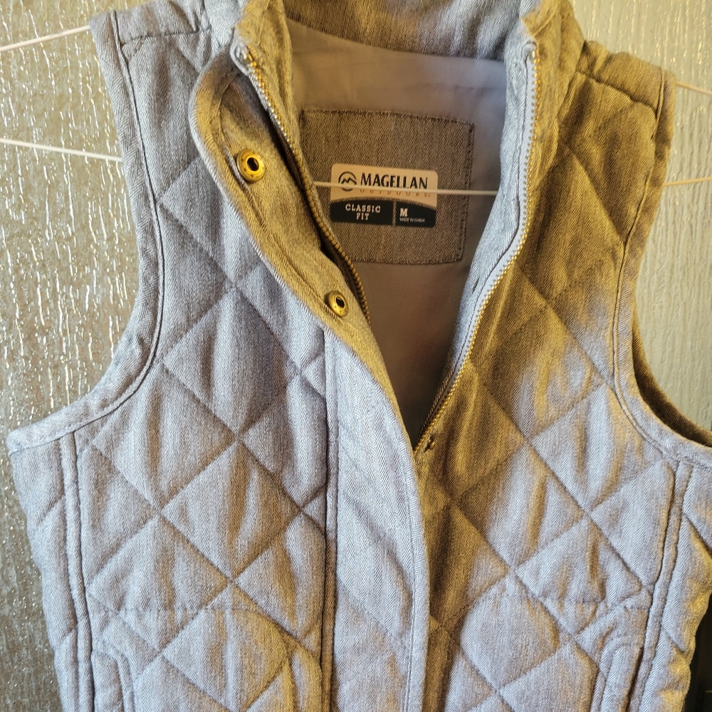 Kids medium weight Magellan vest